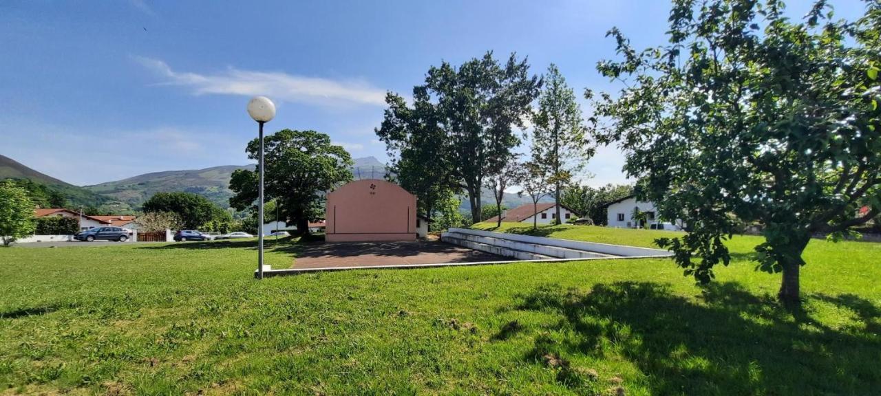 Chambre D'Hotes Avec Piscine Au Calme Dans Maison Basque Ascain Exterior foto